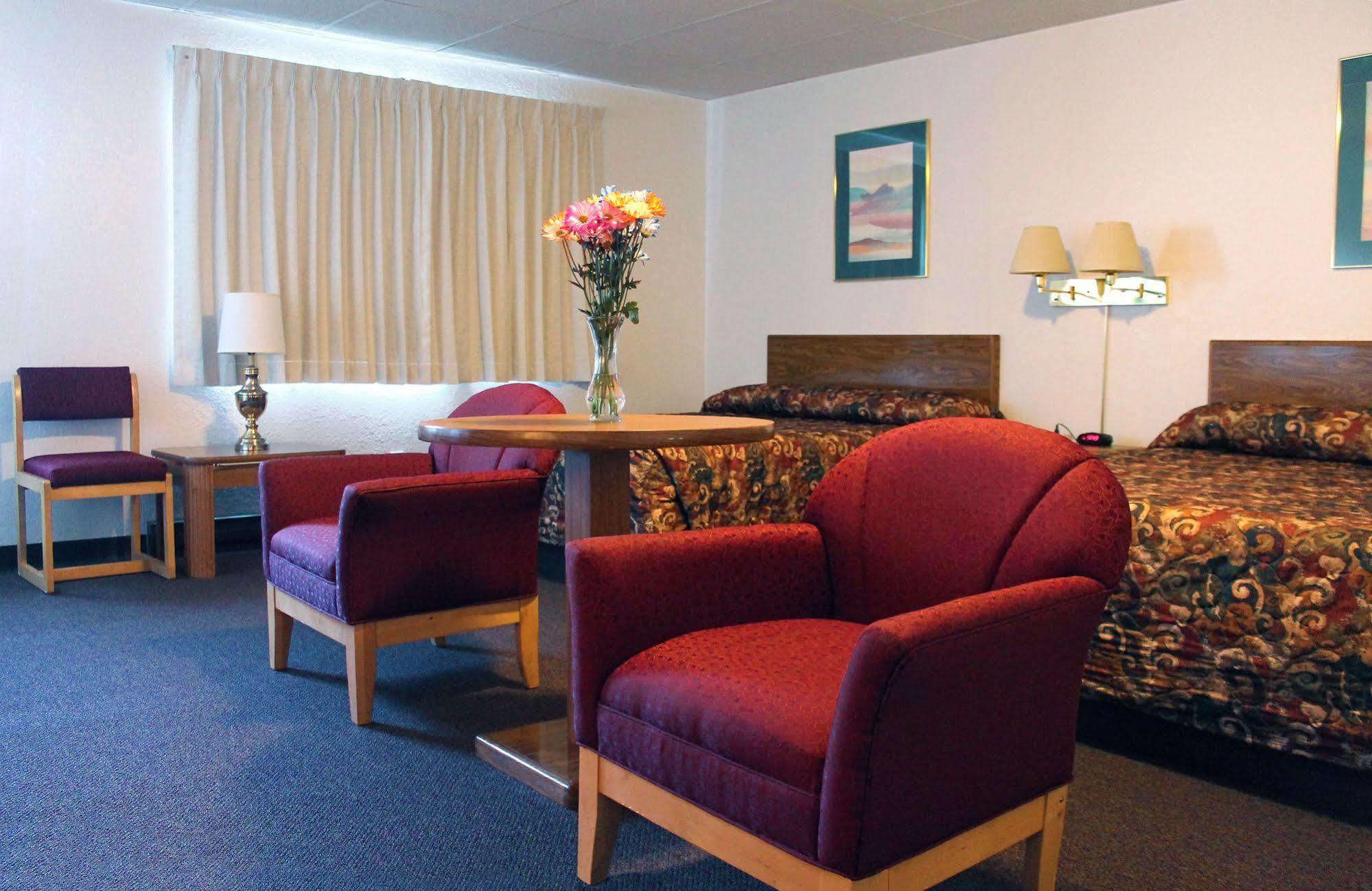 Budget Host Crestview Inn Sault Ste. Marie Exterior foto