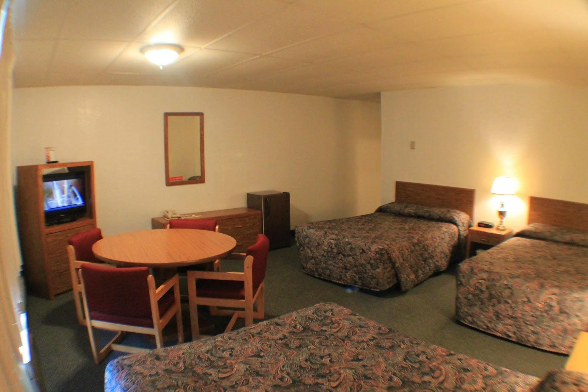 Budget Host Crestview Inn Sault Ste. Marie Exterior foto